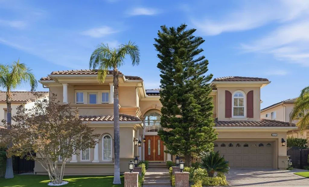 Villa contemporaine avec jardin et piscine – Sonaba